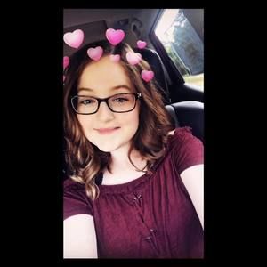 Meet your Posher, Alyssa